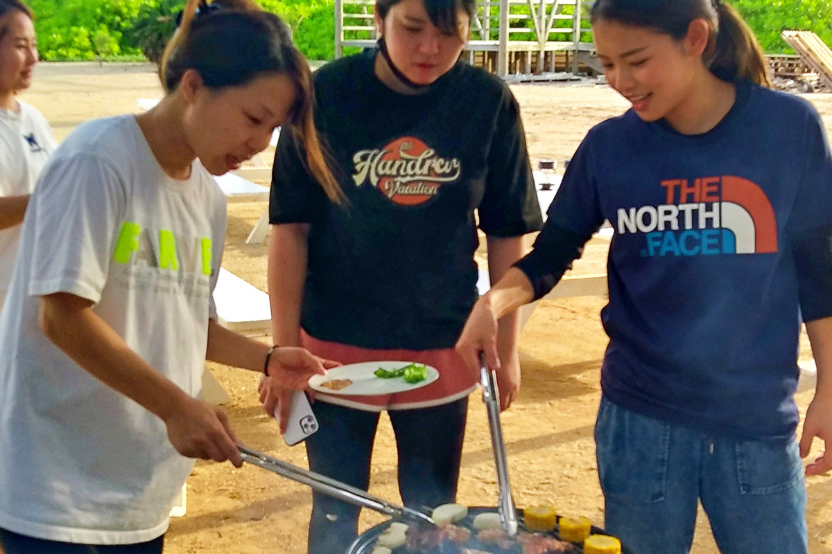 無人島といえば、お楽しみBBQ！